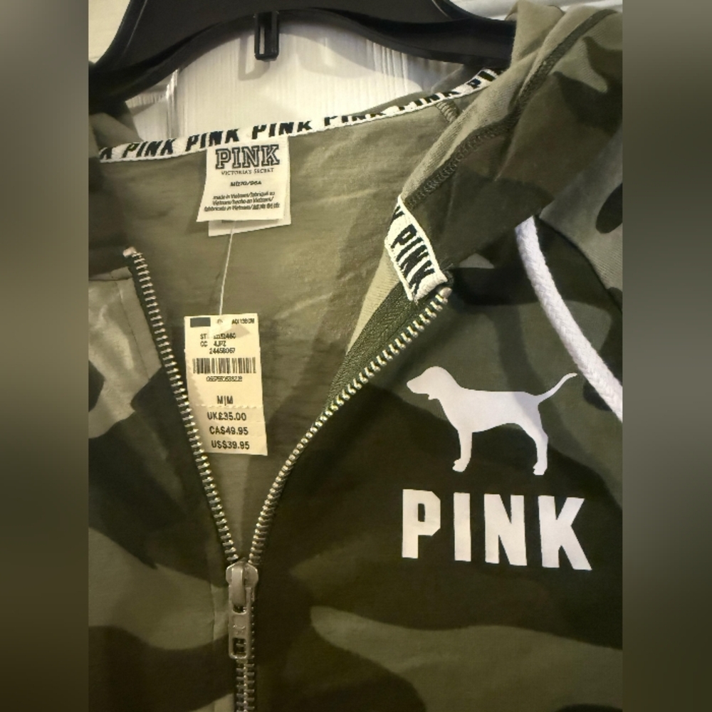 PINK Victoria's Secret Camouflage Zip-Up Hoodie - Picture 2 of 4